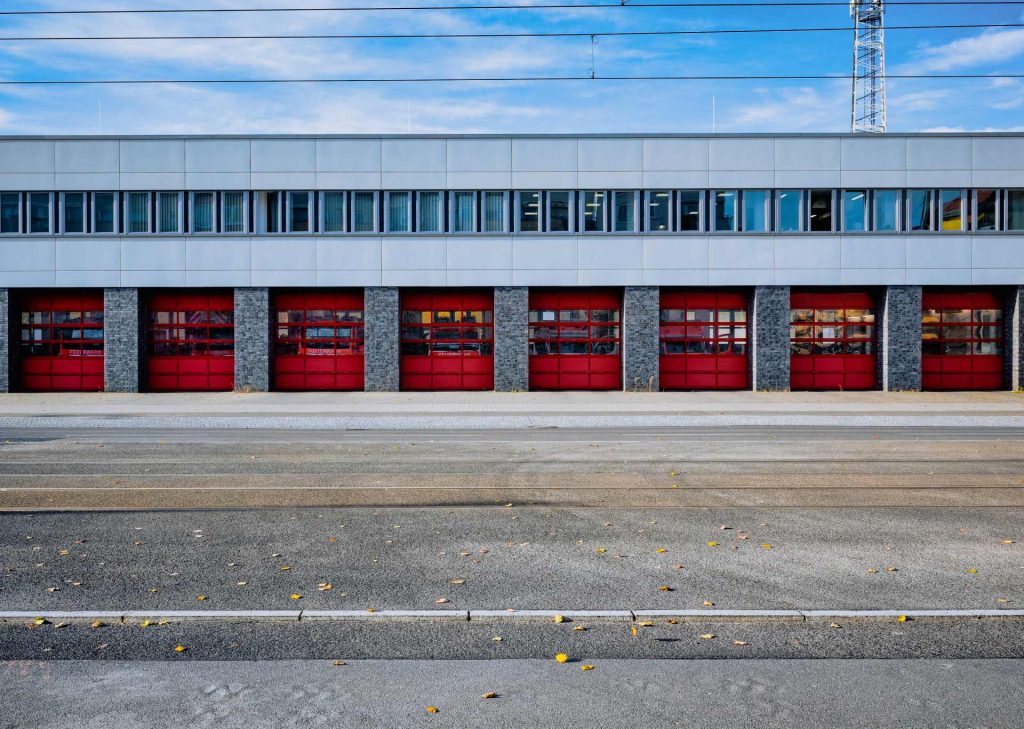 Wir bieten Ihnen eine
professionelle Berechnung
der erforderlichen
Löschmittelbestückung für
Ihre Räumlichkeiten gemäß
ASR 2.2 und aller aktuellen
gesetzlichen Vorgaben.
Erforderliche Löschgeräte
liefen wir Ihnen gerne.